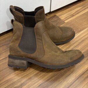 UGG Bonham Chelsea Pull On Camel Brown Boots Women’s Sz 9.5 VGC